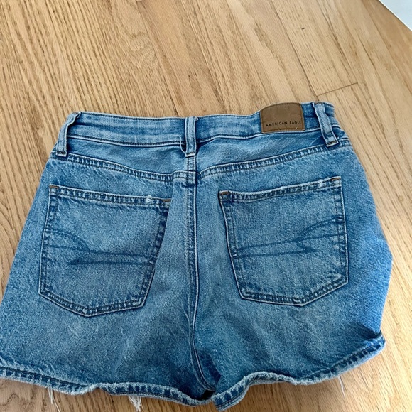american eagle jean shorts, size 00, great condition! - Picture 2 of 3